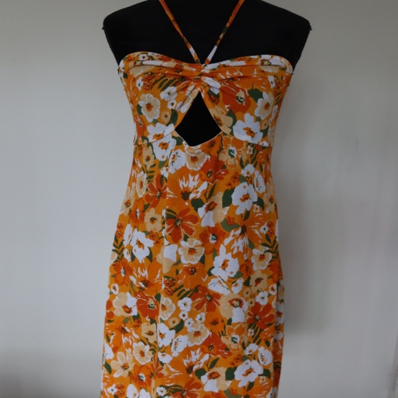 H&M FLORAL DRESS - Picture 2 of 5